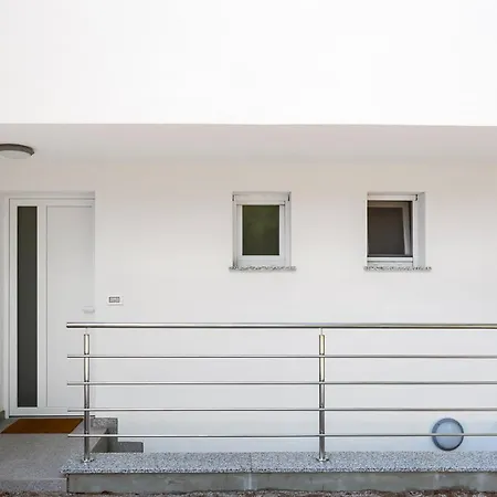 Dom wakacyjny House Bibi *